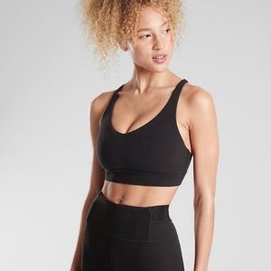 Athleta Black solace Scoop-Neck Sports Bra